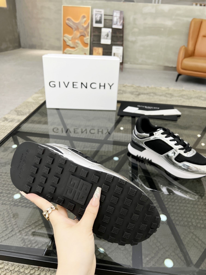 Givenchy Sneakers